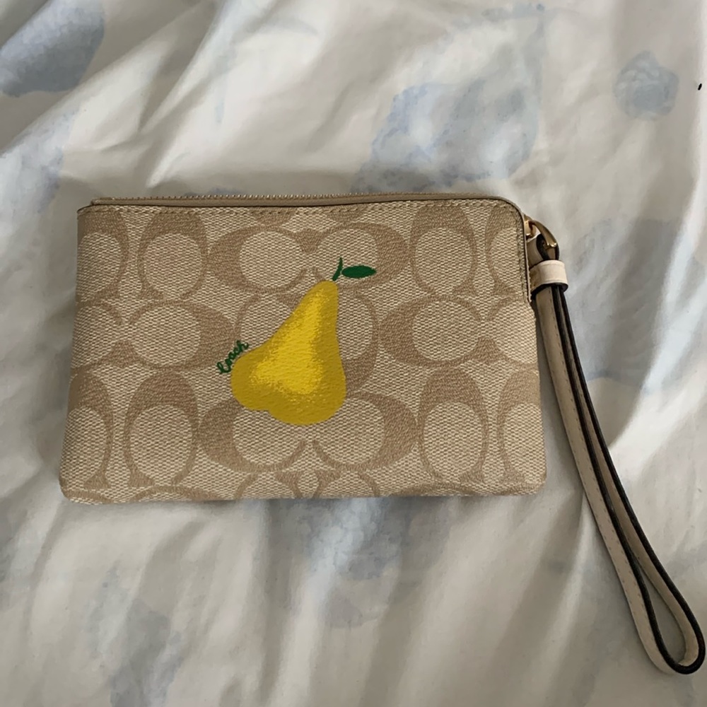 New Coach Pear Wristlet